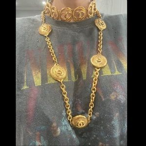 ❌SOLD❌Authentic Vintage Chanel Gold Belt/Necklace 33 inches long